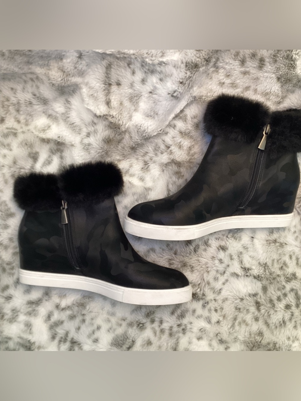 LINEA PAOLO Flossie  Wedge Booties NWOT